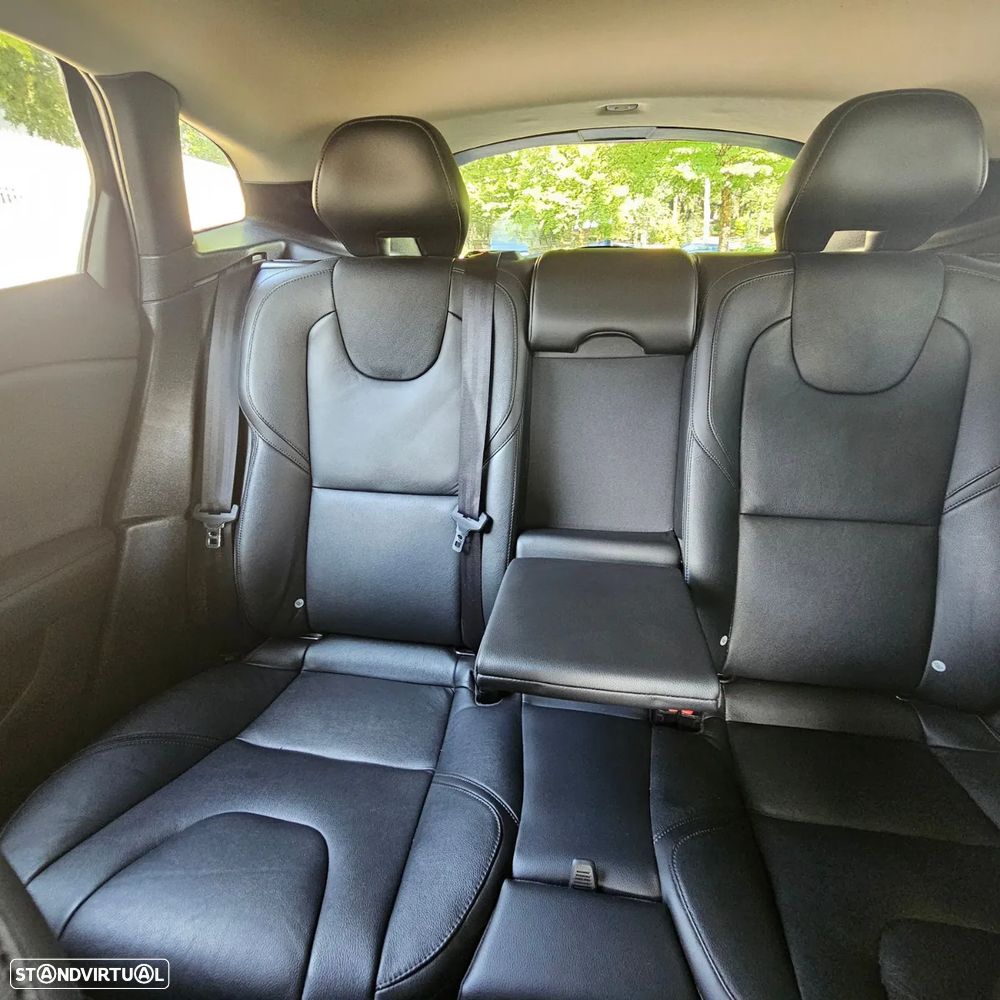 Volvo V40 1.6 D2 Kinetic Powershift Eco - 44
