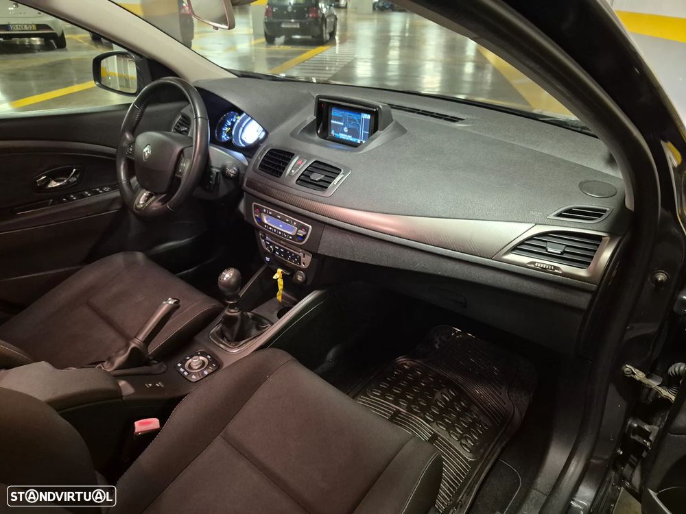 Renault Mégane Sport Tourer ENERGY dCi 110 Start & Stopp Paris Business - 38