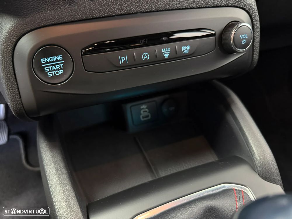 Ford Focus 1.0 EcoBoost MHEV ST-Line - 22