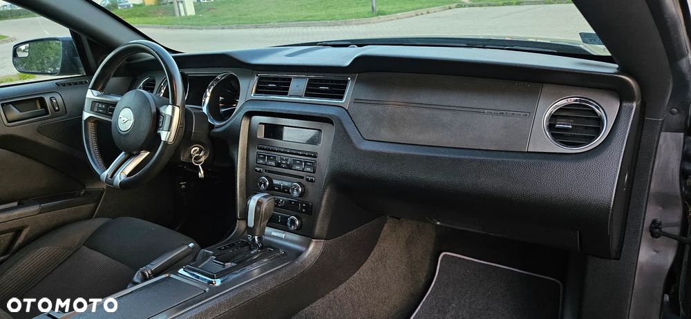 Ford Mustang 3.7 V6 Premium - 8