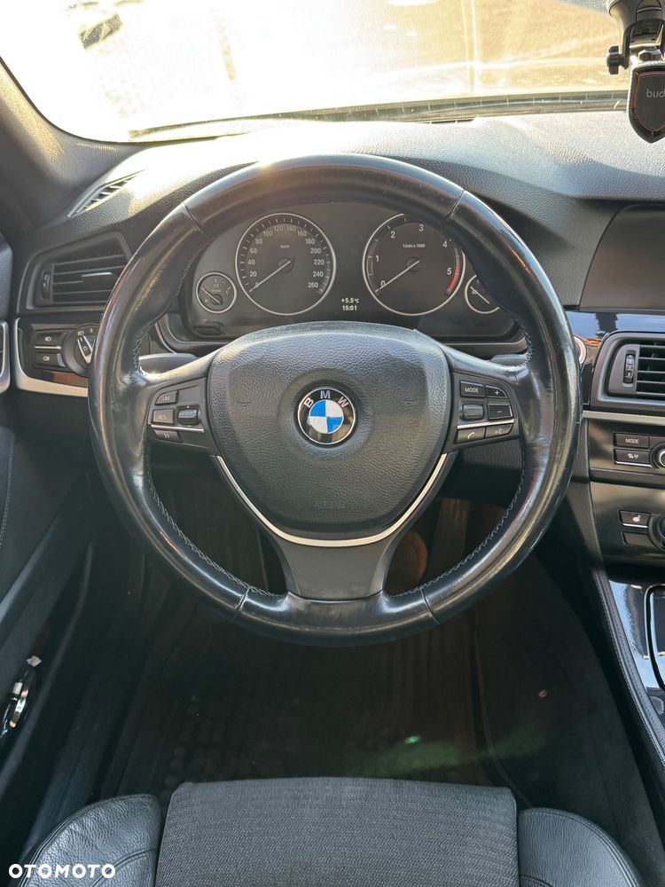 BMW Seria 5 520d - 6