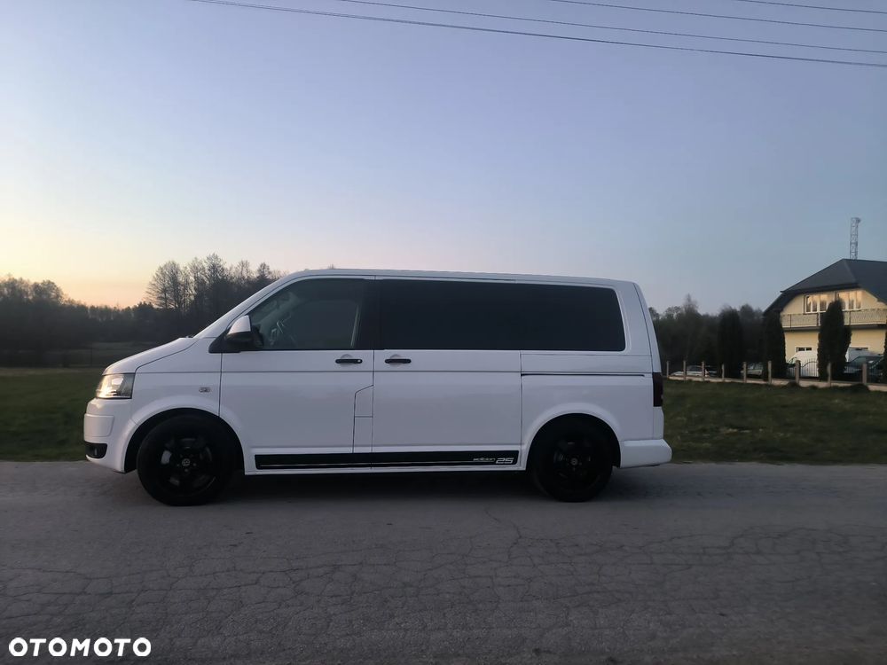 Volkswagen Multivan - 27