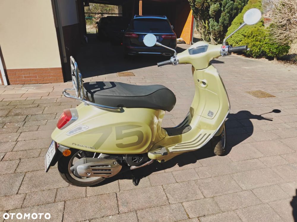 Vespa Primavera - 4
