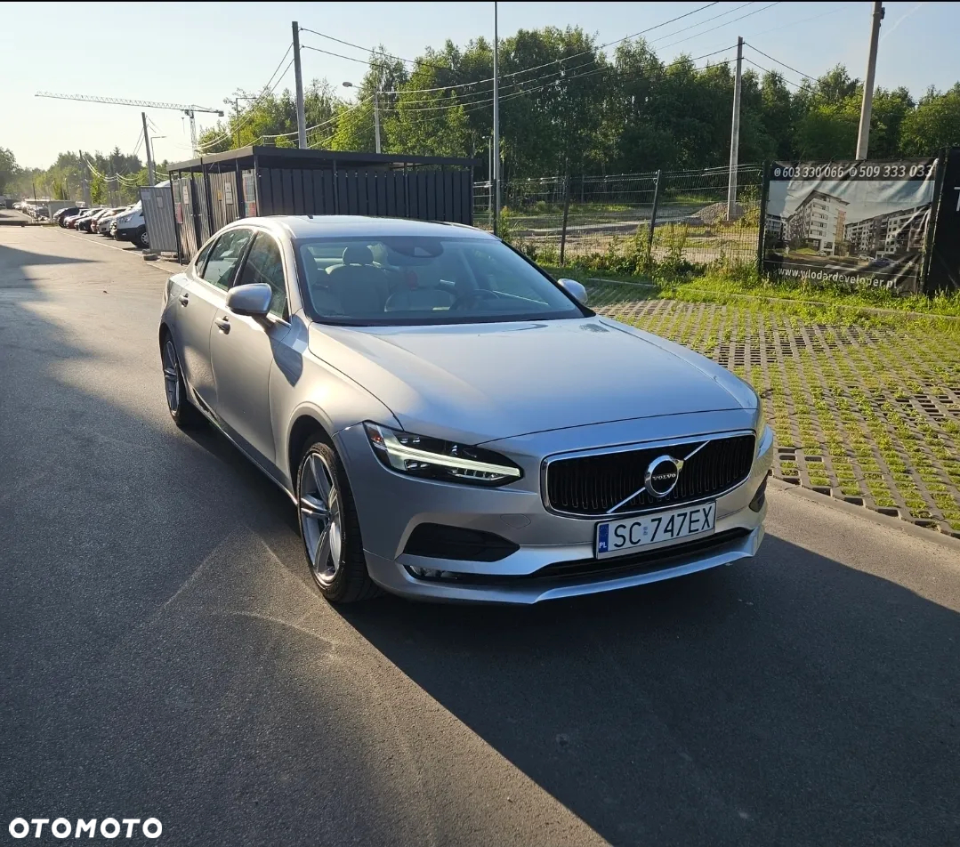 Volvo S90 T5 Momentum - 2
