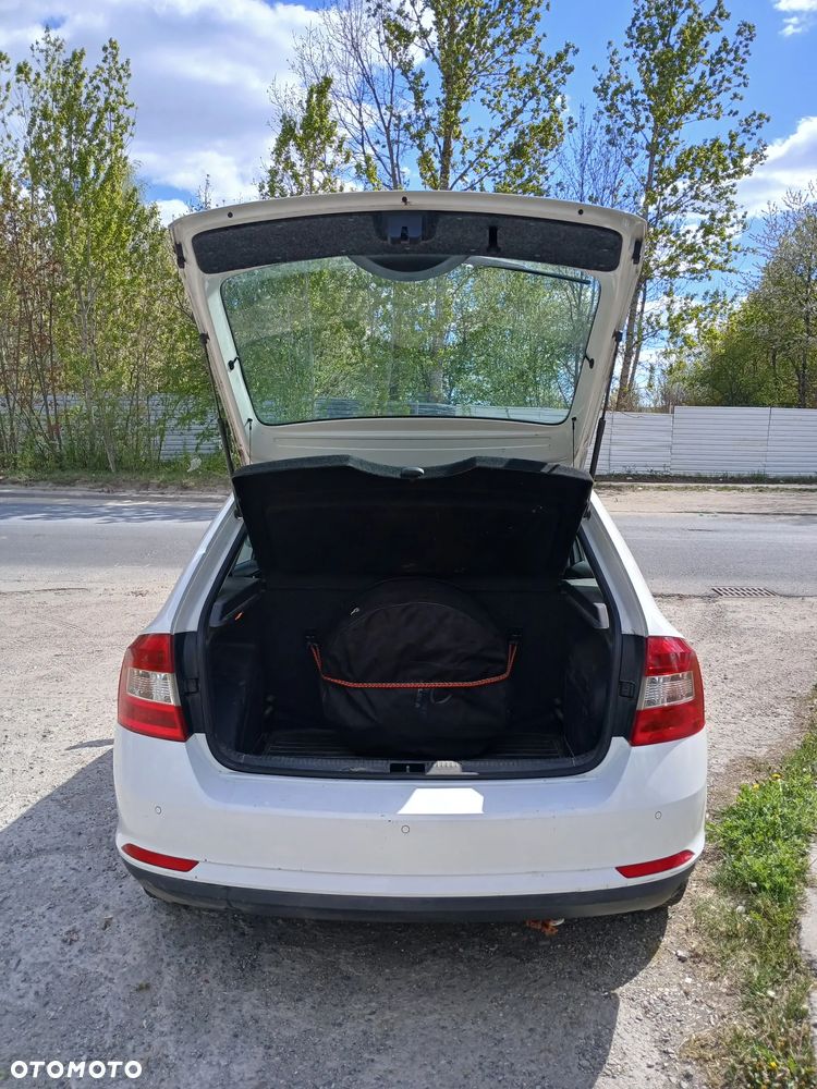 Skoda RAPID Spb 1.2 Ambition - 9