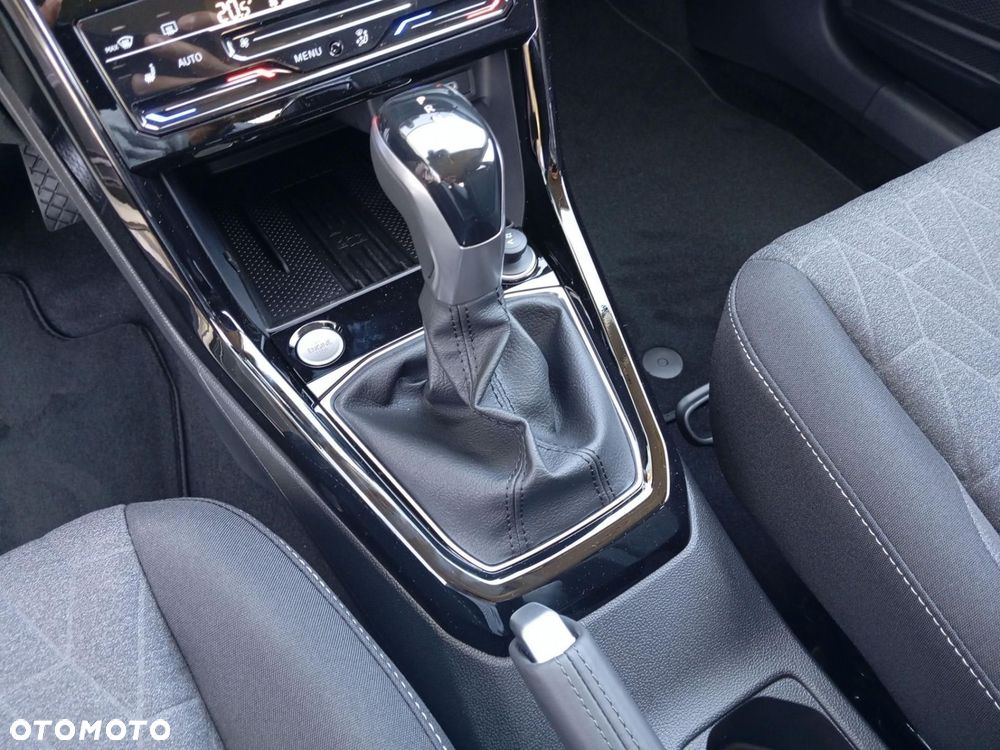 Volkswagen T-Cross - 11