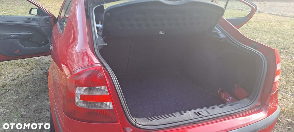 Skoda Octavia 1.6 Classic - 11