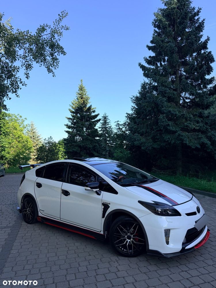 Toyota Prius 1.8 HSD Premium - 1