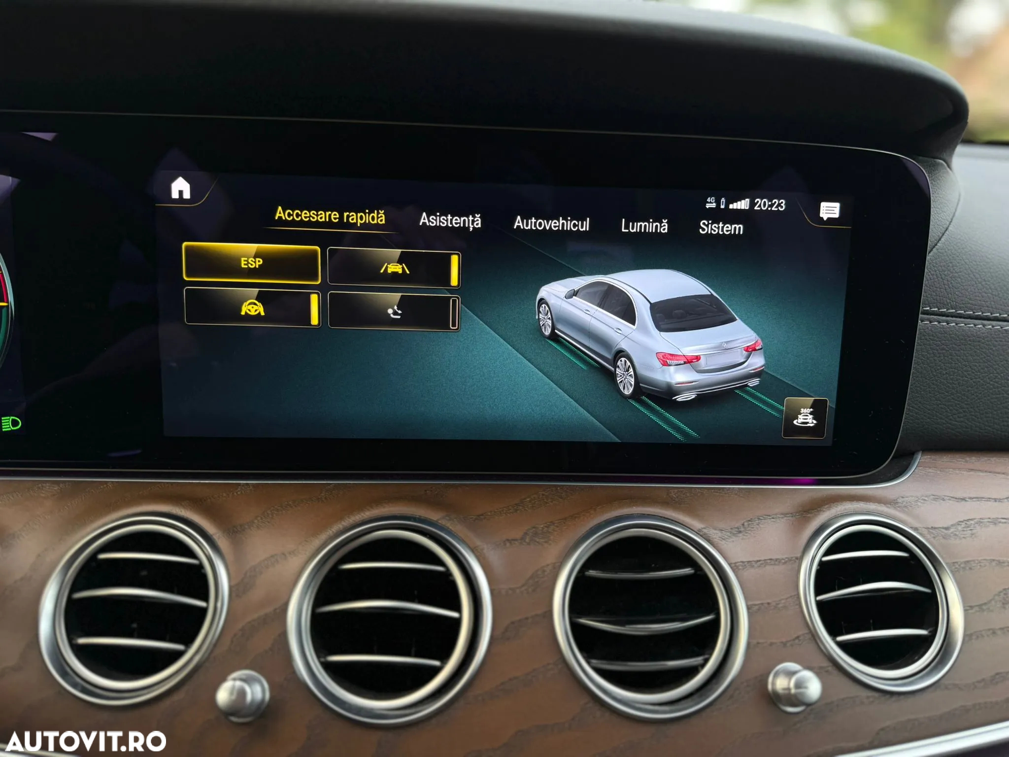 Mercedes-Benz E - 28