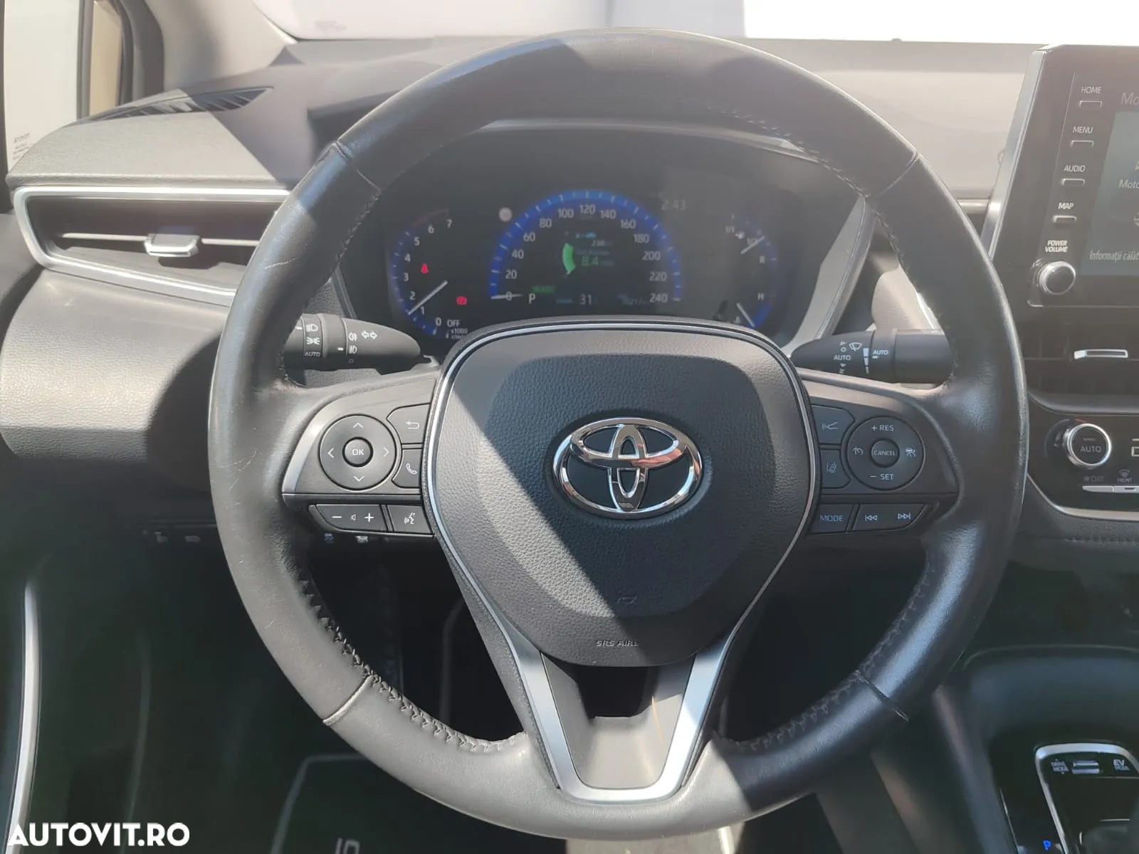 Toyota Corolla 1.8 HSD Dynamic - 10