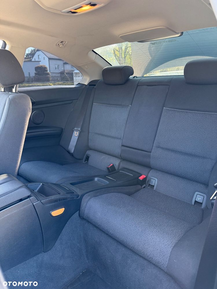 BMW Seria 3 320i - 8