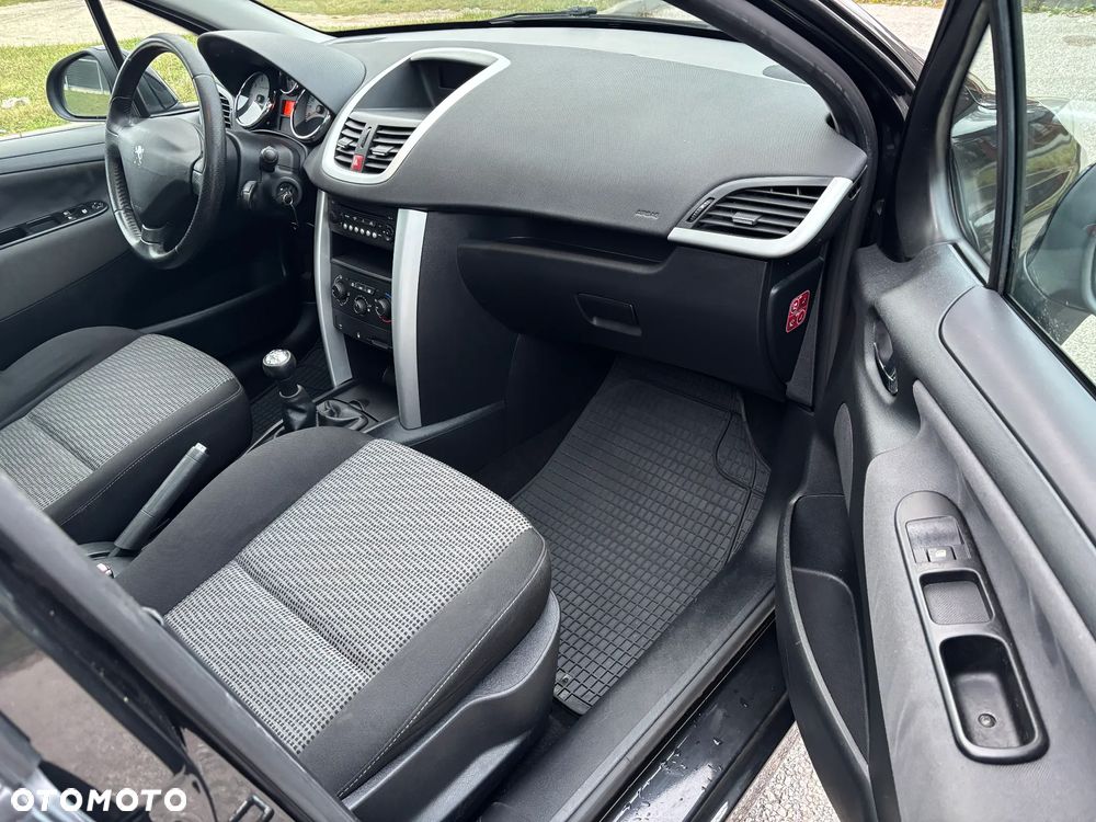 Peugeot 207 120 VTi Premium - 16