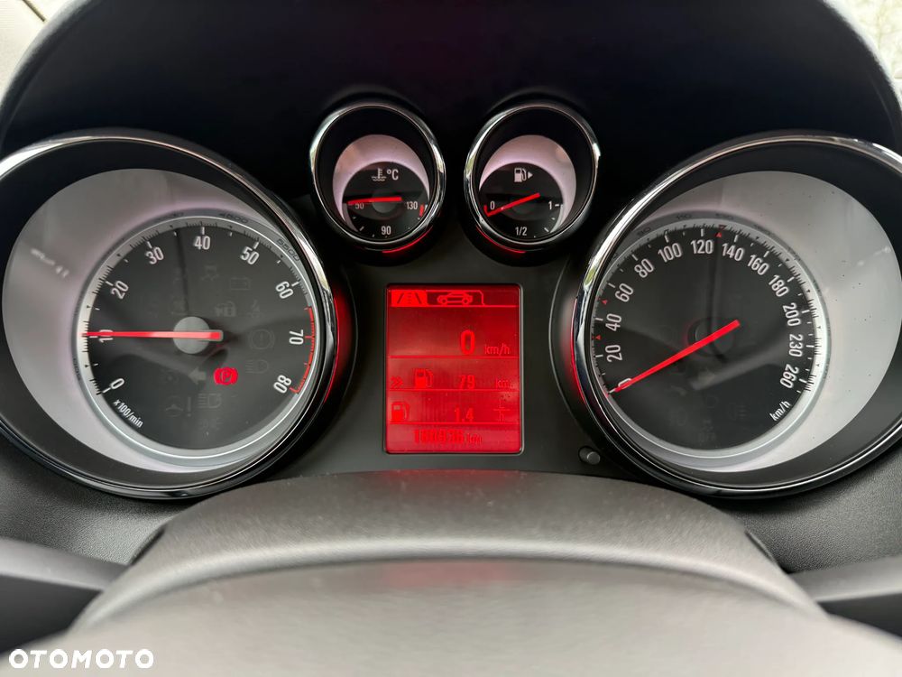 Opel Astra 1.4 T Cosmo - 15