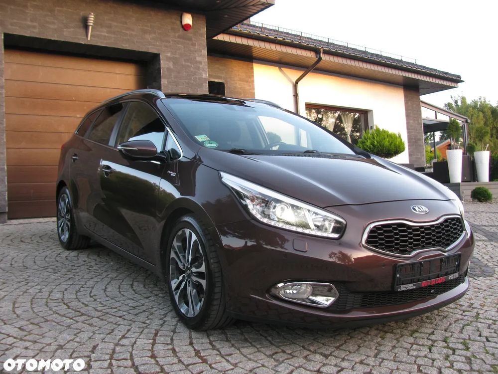 Kia Ceed 1.6 GDI DCT Platinum Edition