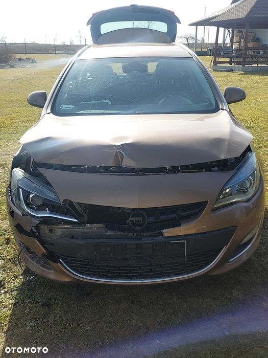 Opel Astra 1.4 T Cosmo EU6 - 3