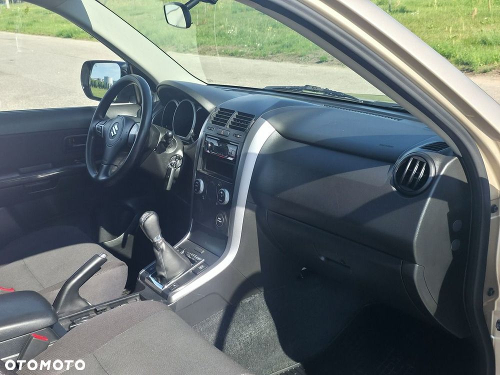 Suzuki Grand Vitara - 9