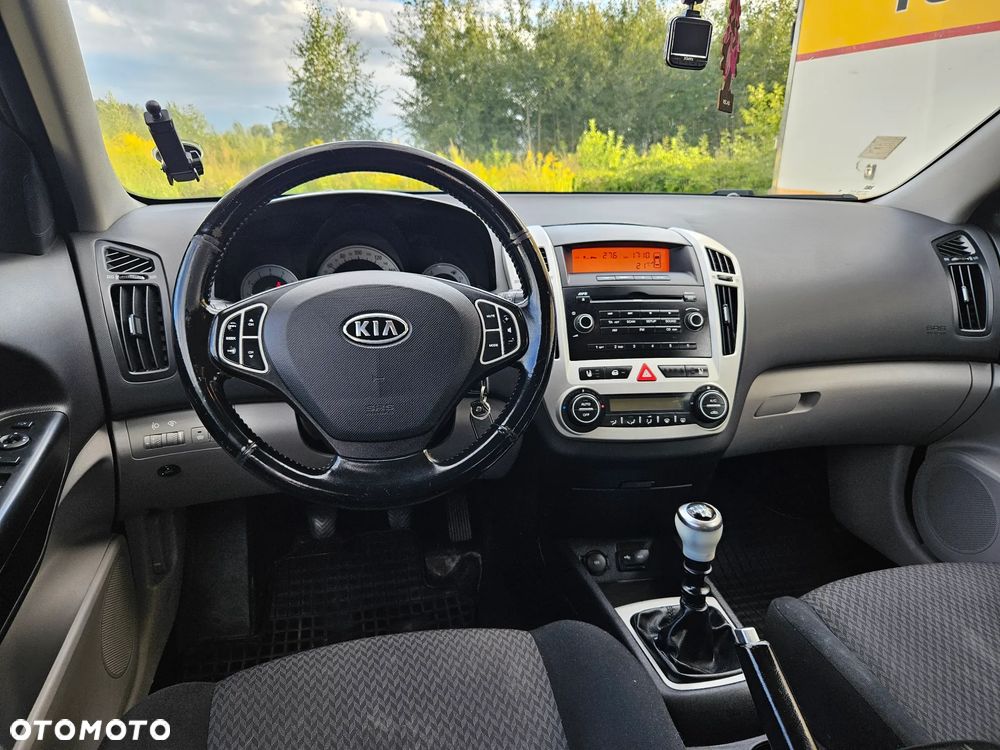 Kia Ceed 1.6 Comfort - 21