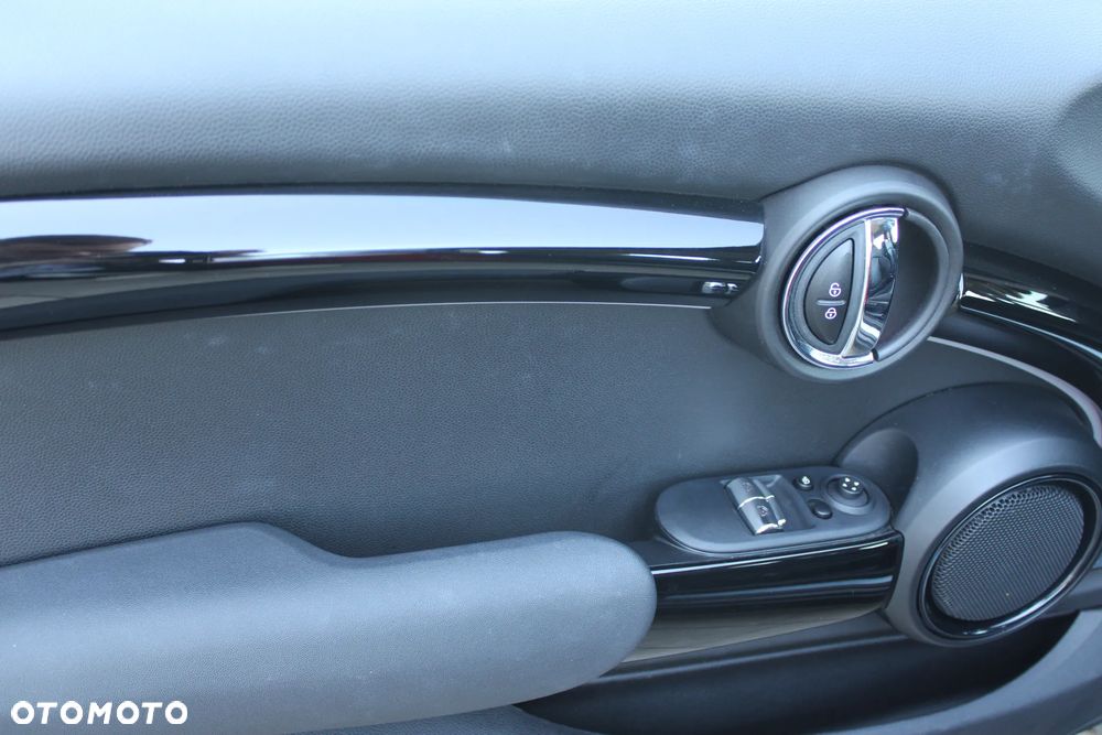 MINI Cooper Classic Trim - 23