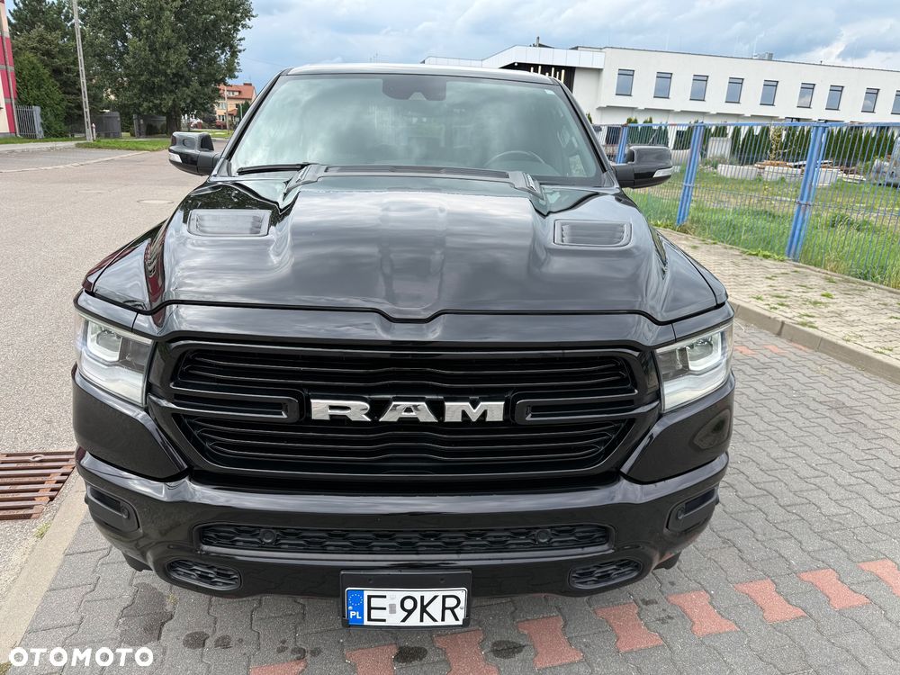 Dodge RAM 5.7 4x4 - 10