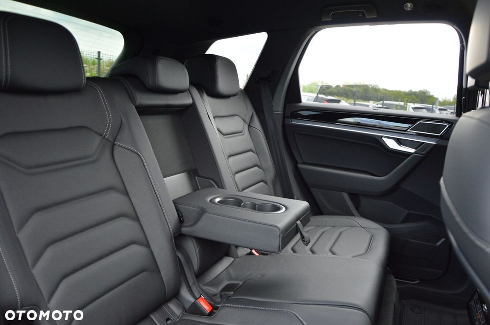 Volkswagen Touareg - 25