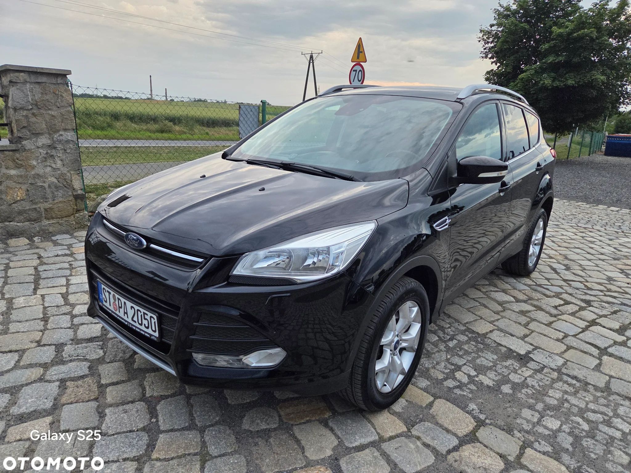 Ford Kuga - 1