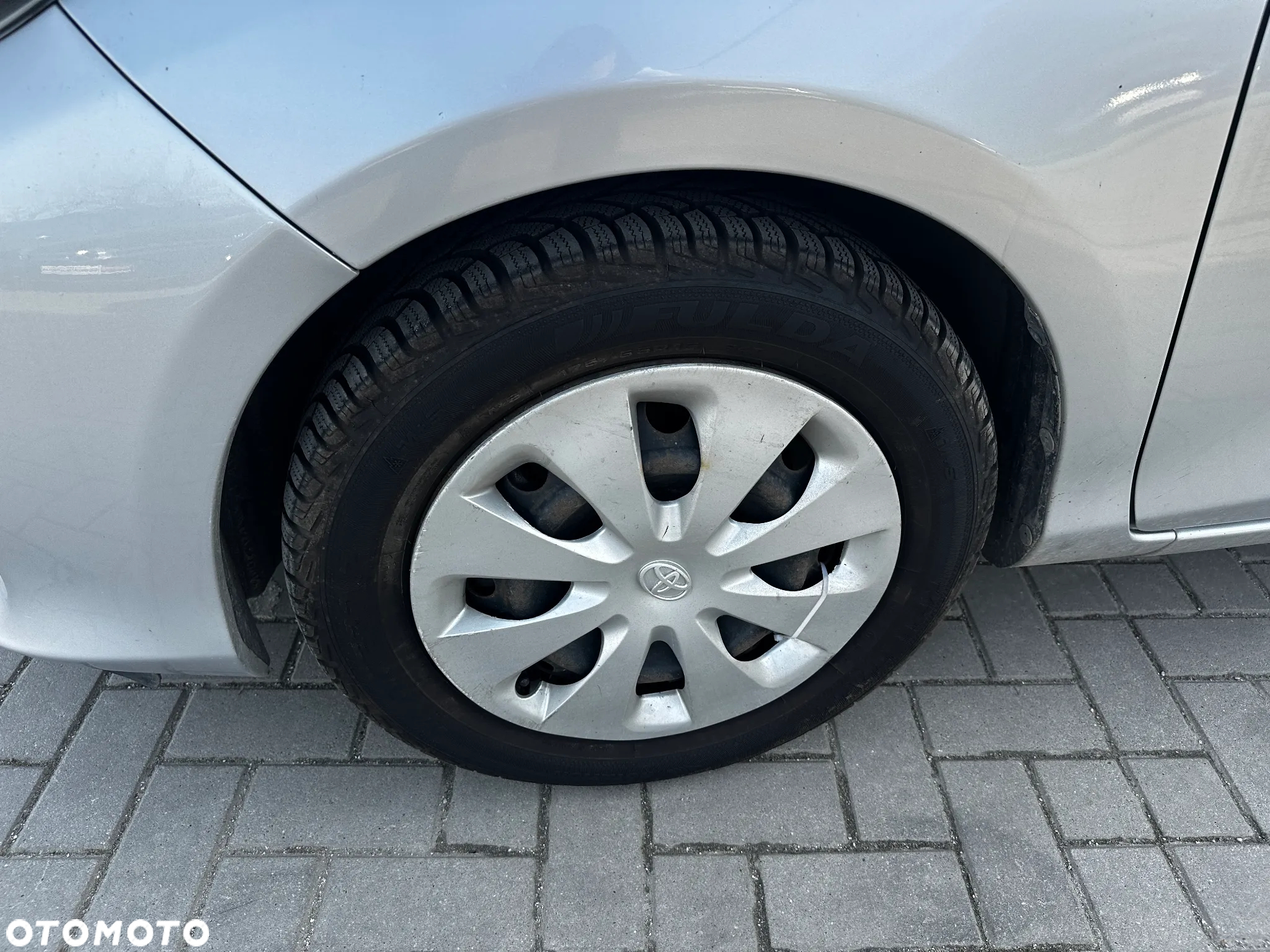 Toyota Yaris - 25