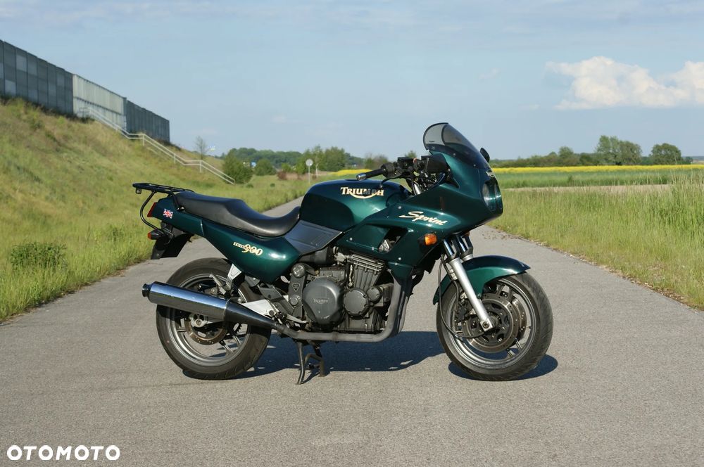 Triumph Trident - 1