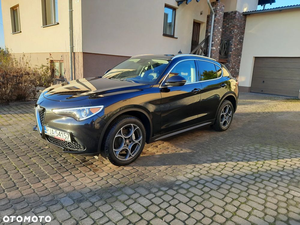 Alfa Romeo Stelvio - 17