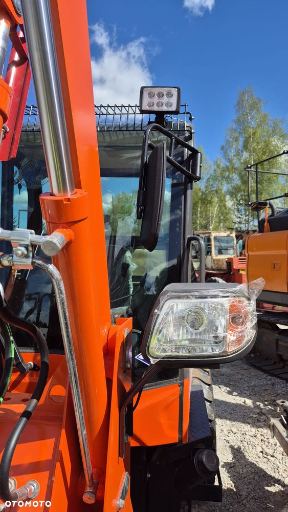 Caterpillar MACHPRO-L300 LOADER NOWA MINI ŁADOWARKA - 9