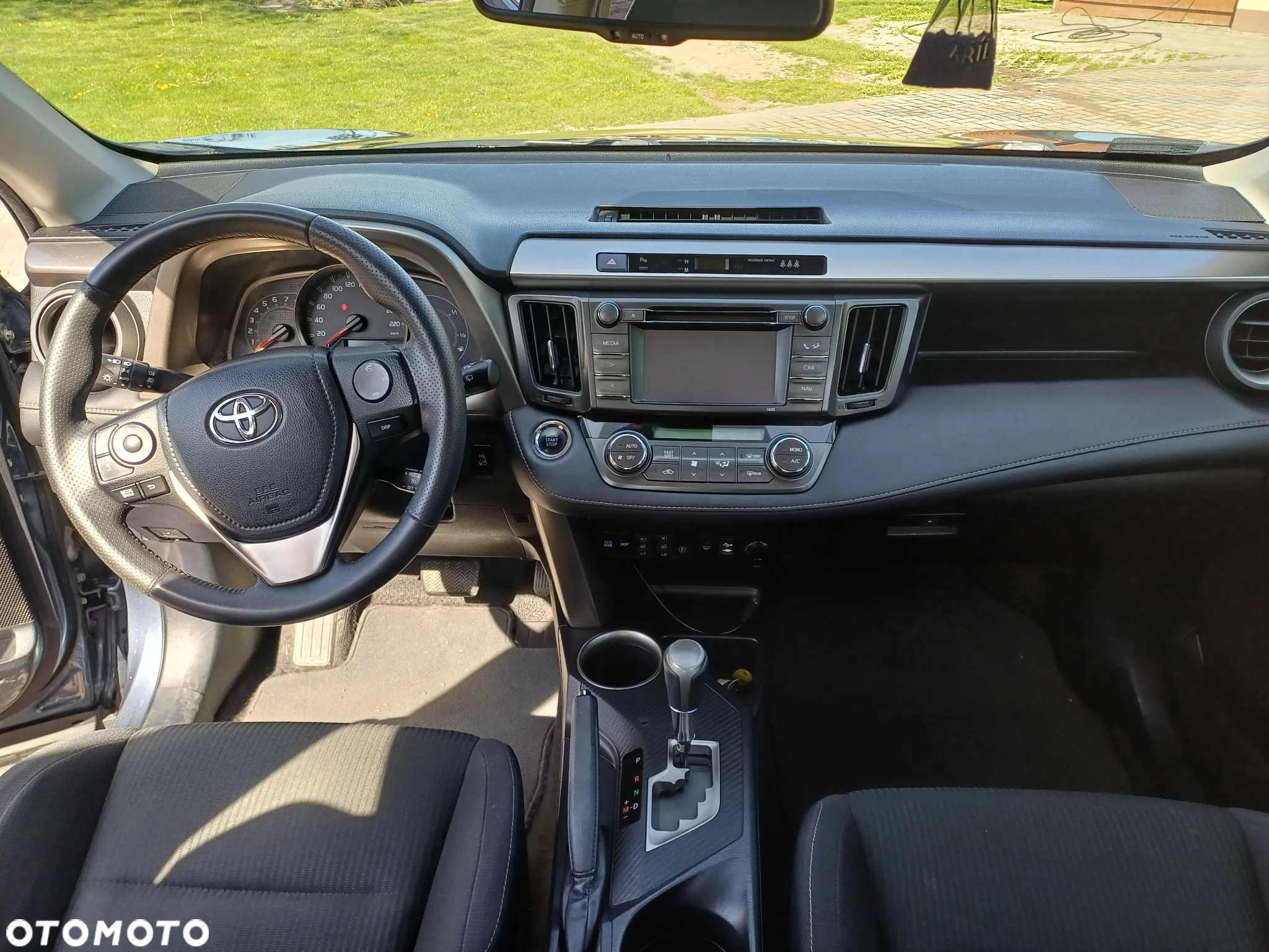 Toyota RAV4 - 16