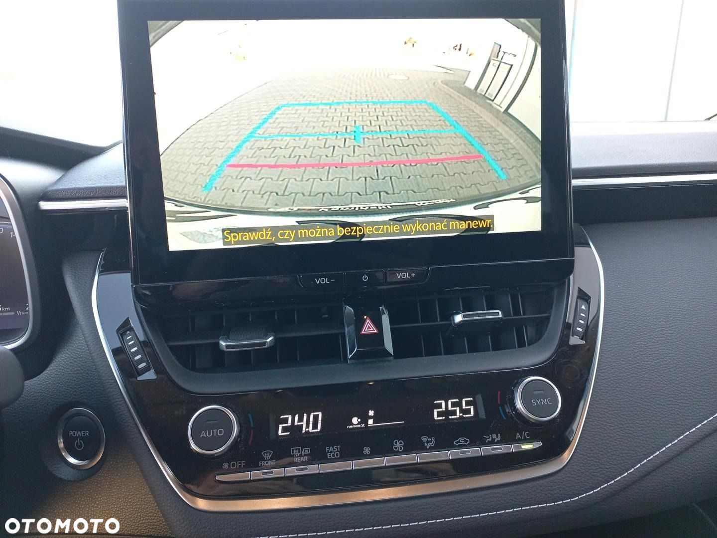 Toyota Corolla 1.8 Hybrid Style - 18