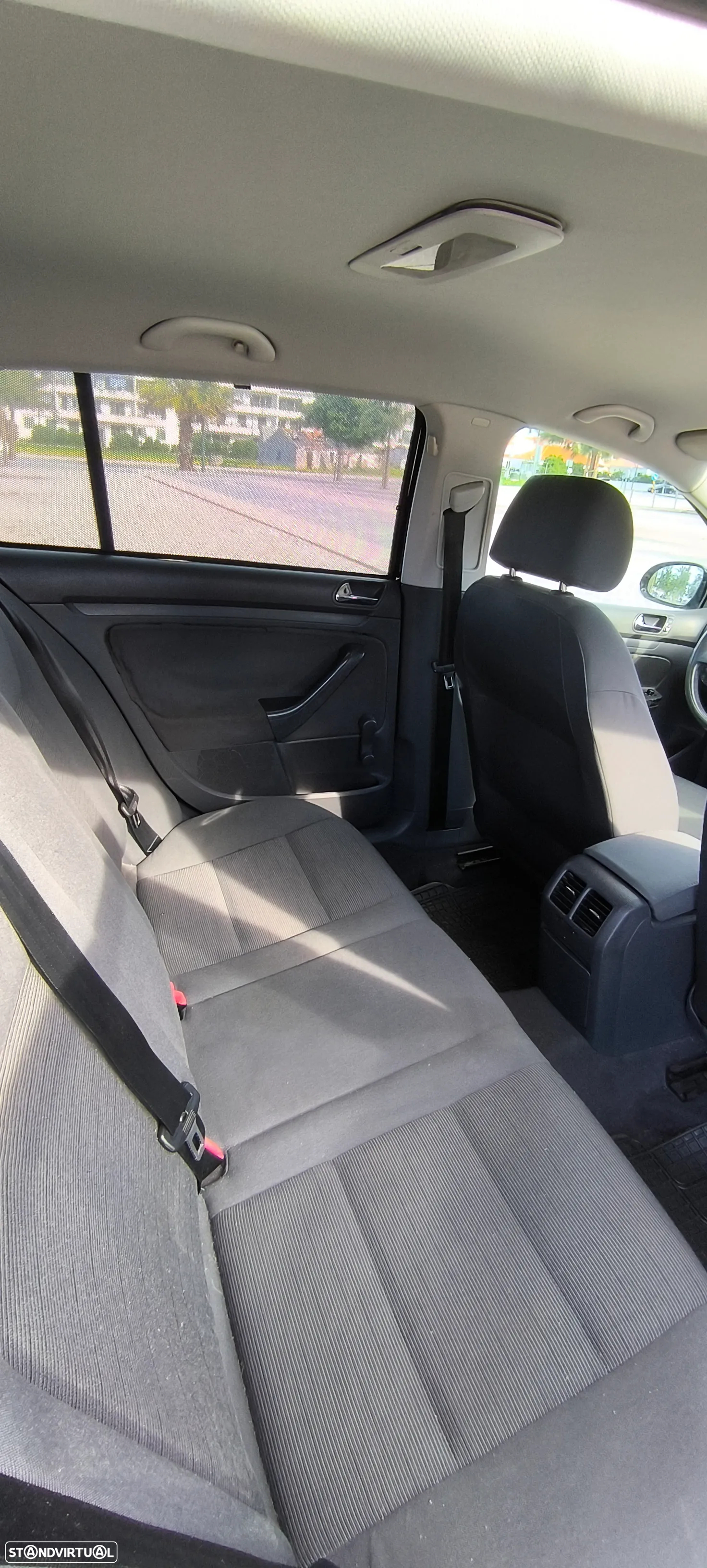 VW Golf 1.4i Confortline - 12