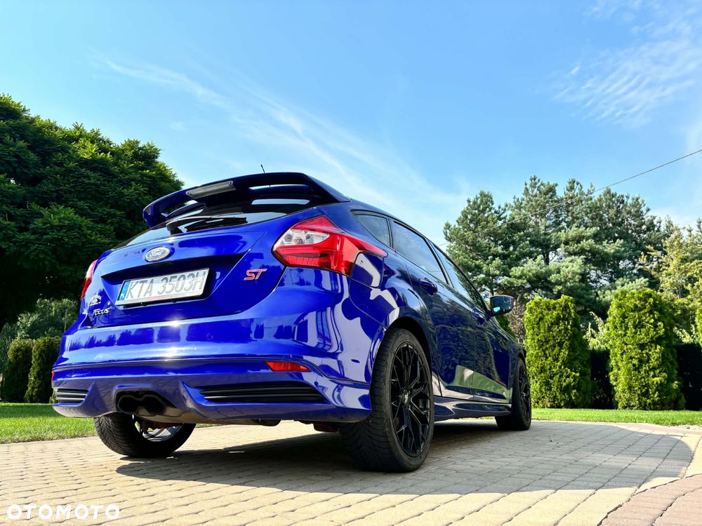 Ford Focus - 1