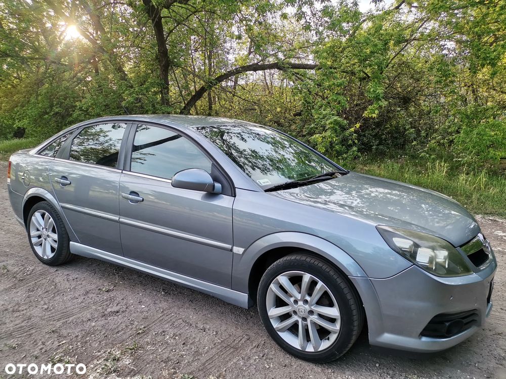 Opel Vectra 1.9 CDTI DPF - 1