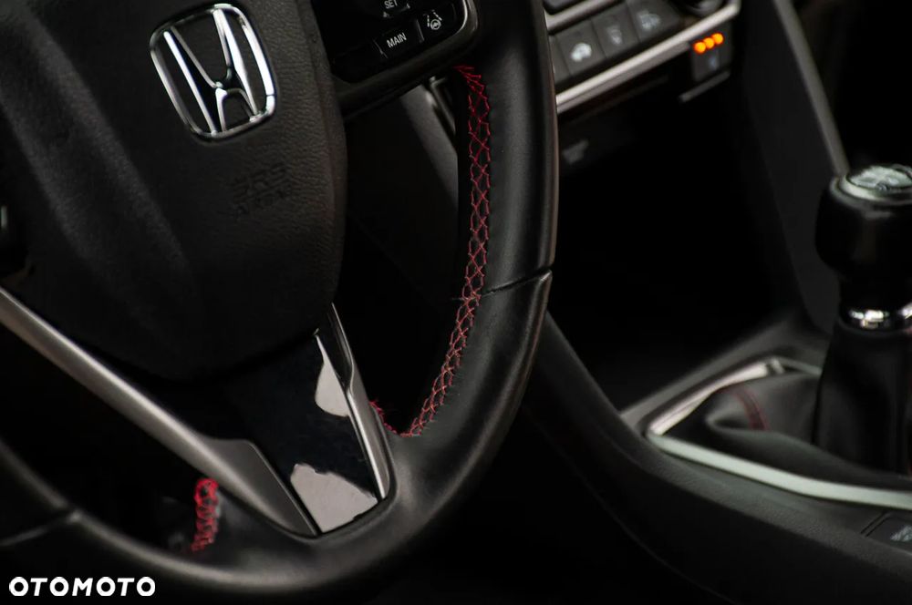 Honda Civic 1.0 i-VTEC Turbo Executive Sport Line - 27
