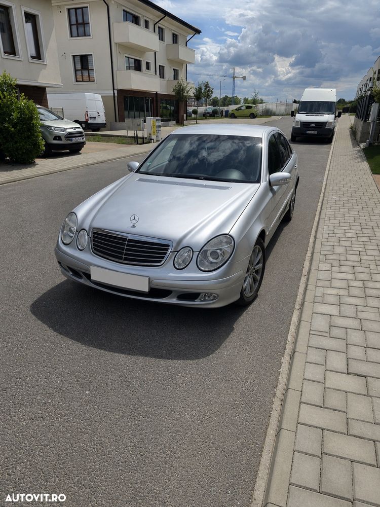 Mercedes-Benz E 200 CDI - 2