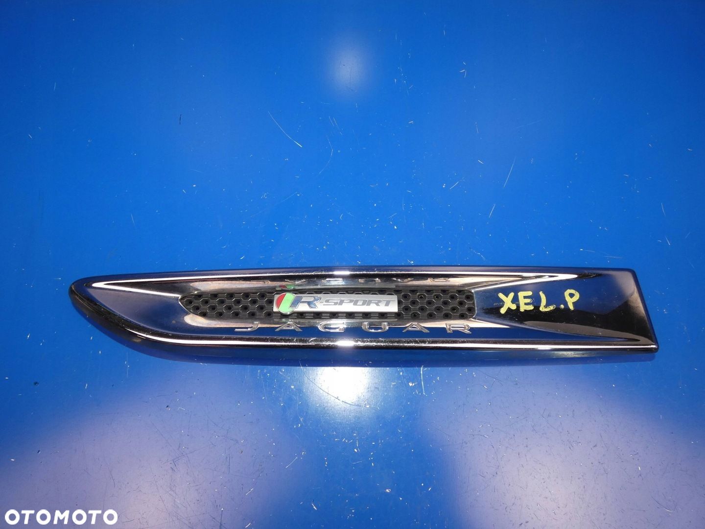 JAGUAR XE X760 LISTWA NAKŁADKA BŁOTNIKA LEWY PRZÓD R-SPORT - 1