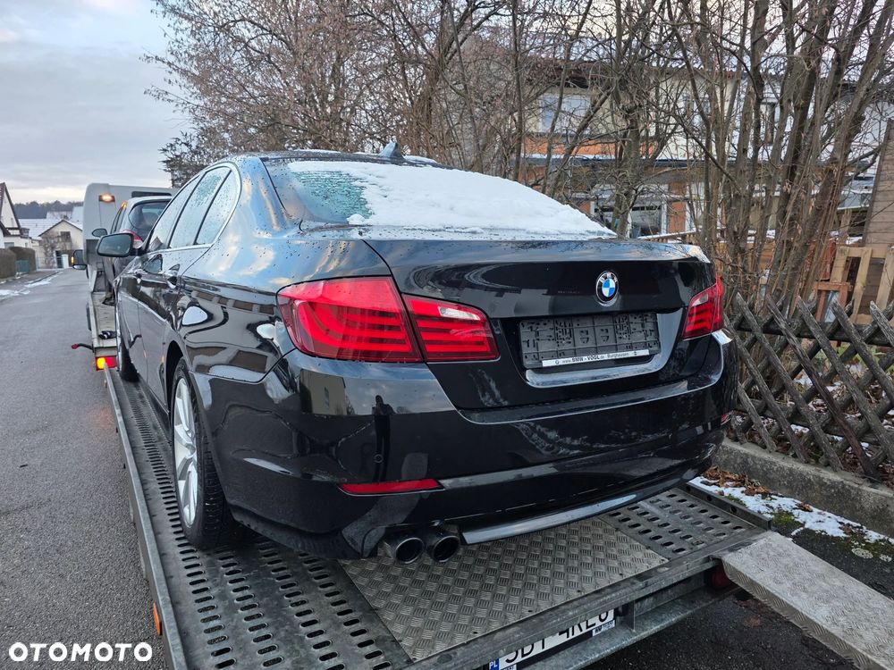 BMW Seria 5 528i Sport-Aut - 3