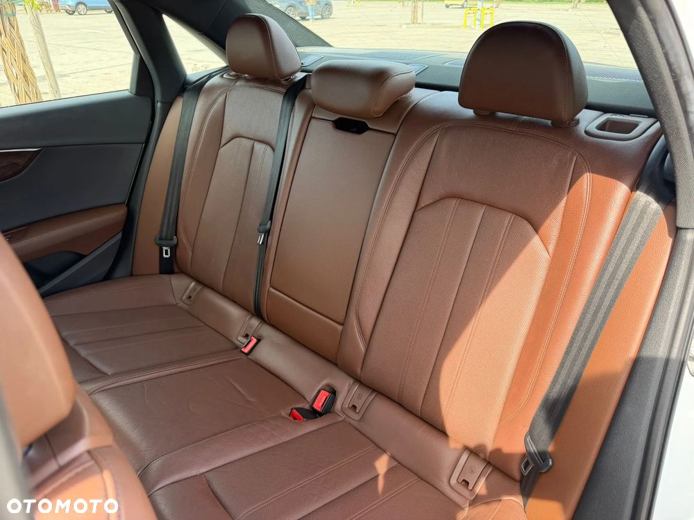 Audi A4 Limousine 2.0 TFSI Quattro S tronic - 16