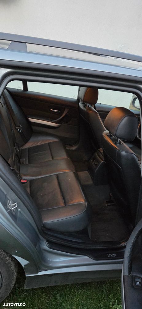 BMW Seria 3 318d - 10