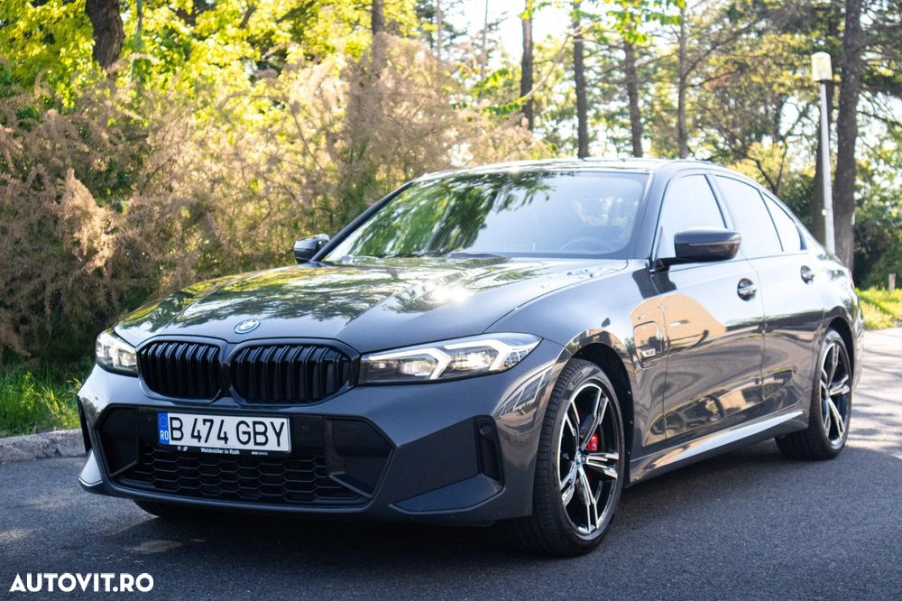BMW Seria 3 330e Aut. M Sport - 31