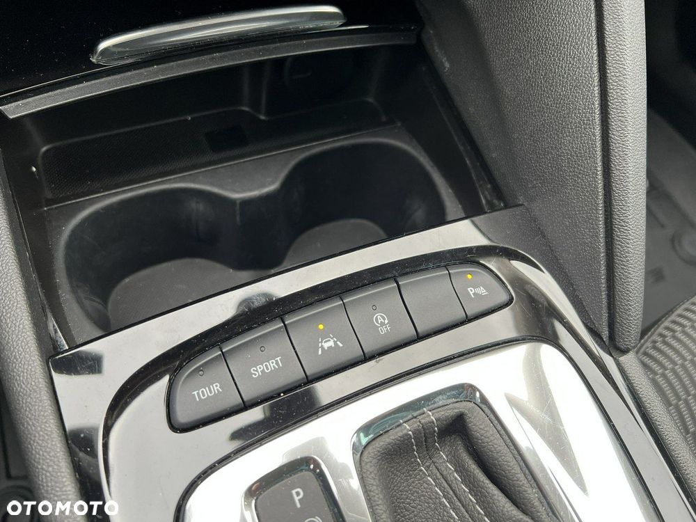 Opel Insignia 2.0 CDTI Elite S&S - 10