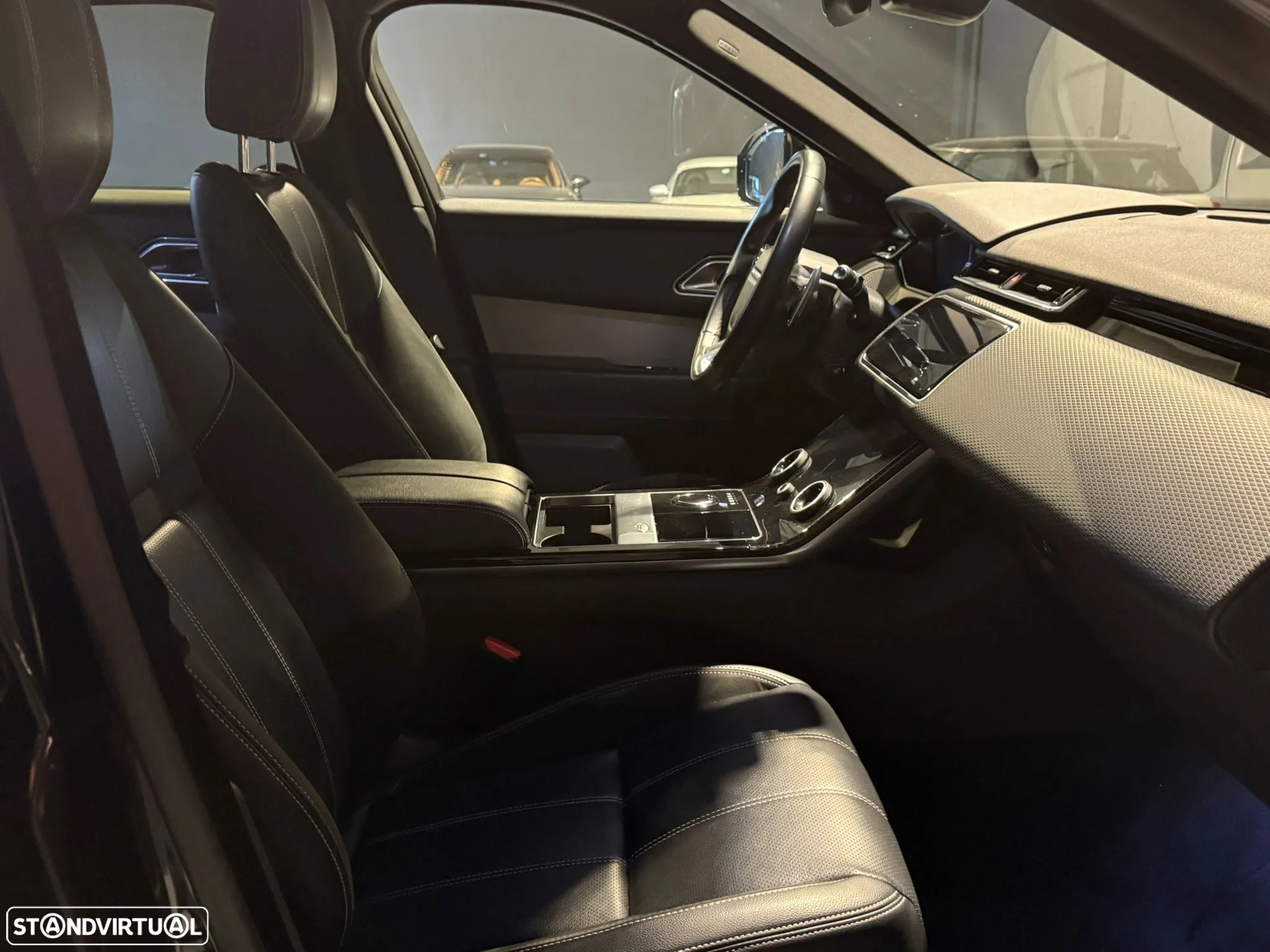 Land Rover Range Rover Velar 2.0 D R-Dynamic - 22