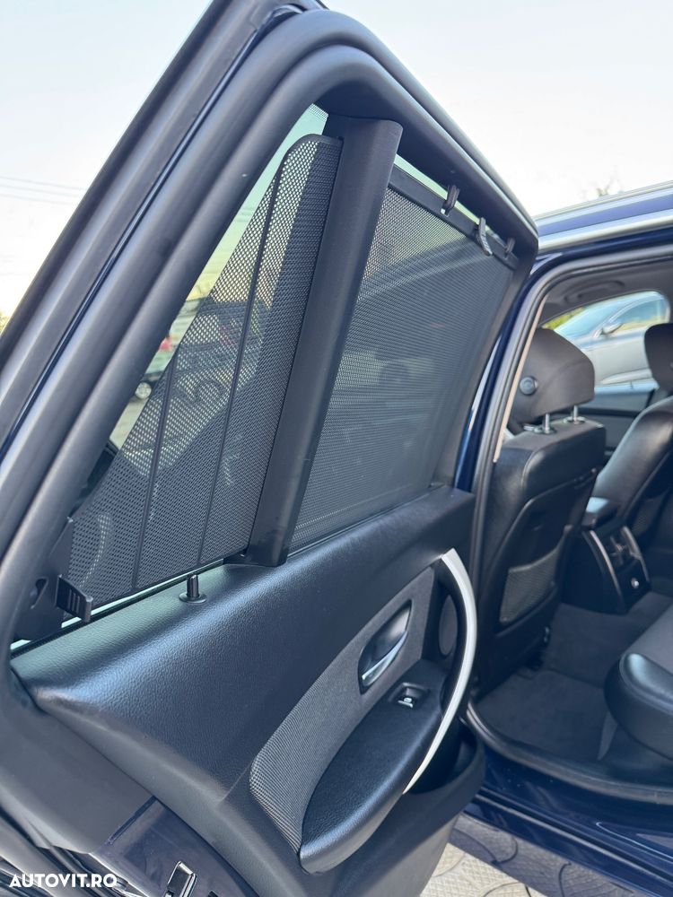 BMW Seria 3 320d Aut. Luxury Line - 24