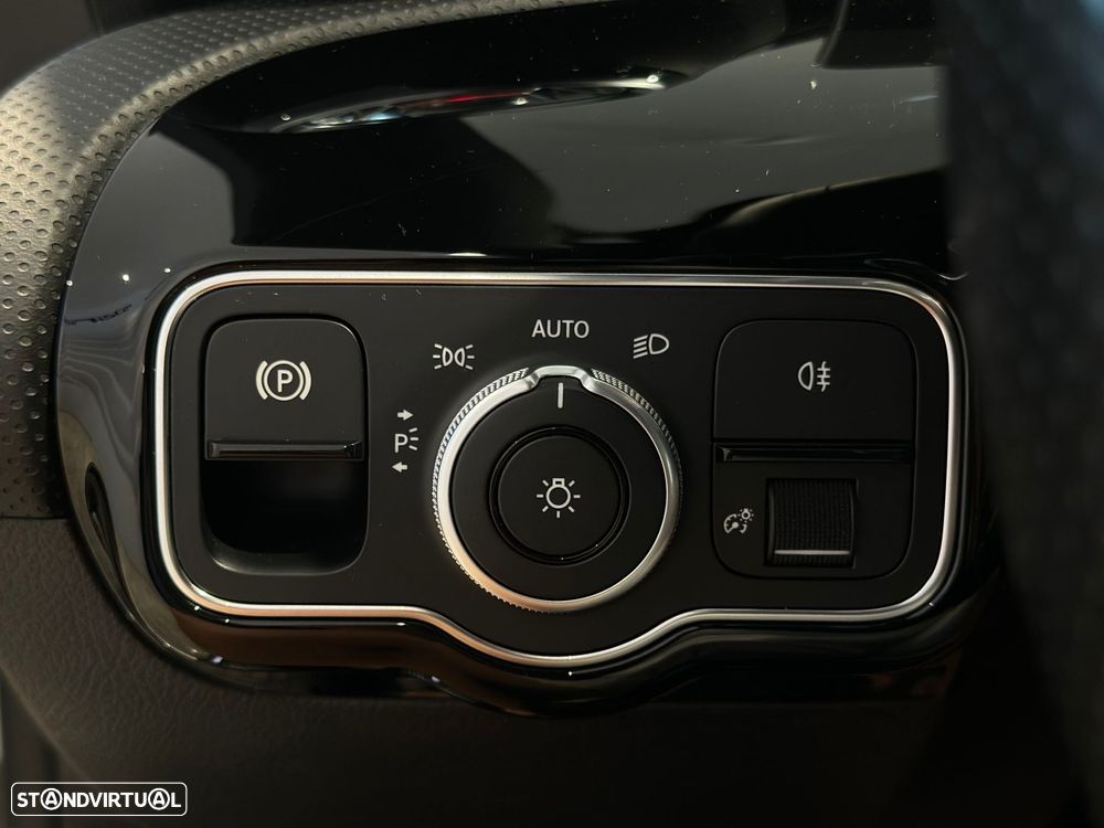 Mercedes-Benz A 180 CDI 7G-DCT AMG Line - 13
