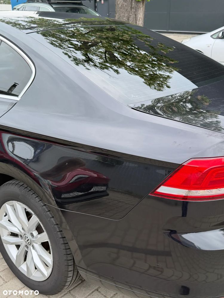 Volkswagen Passat 1.6 TDI BMT Comfortline - 11