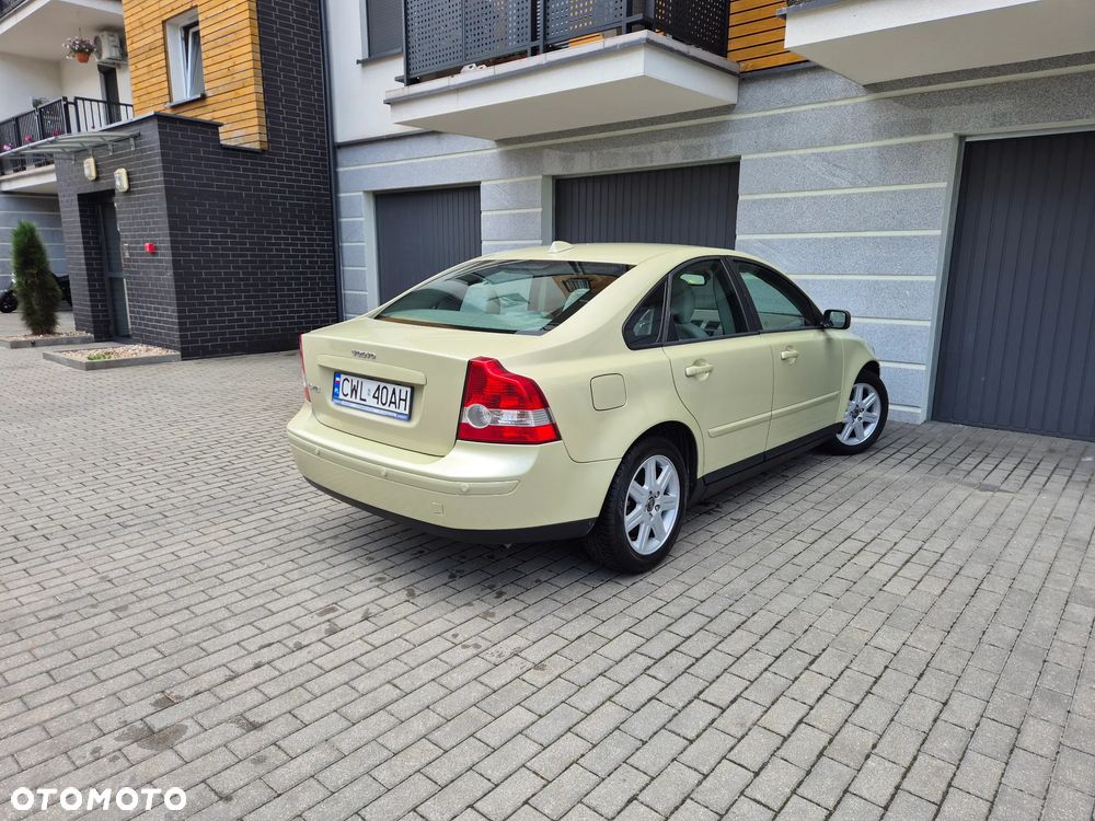 Volvo S40 2.4 Momentum - 5