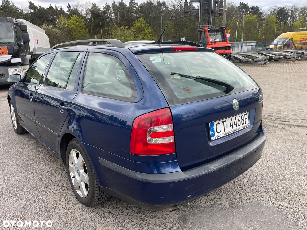 Skoda Octavia 1.6 FSI Classic - 5