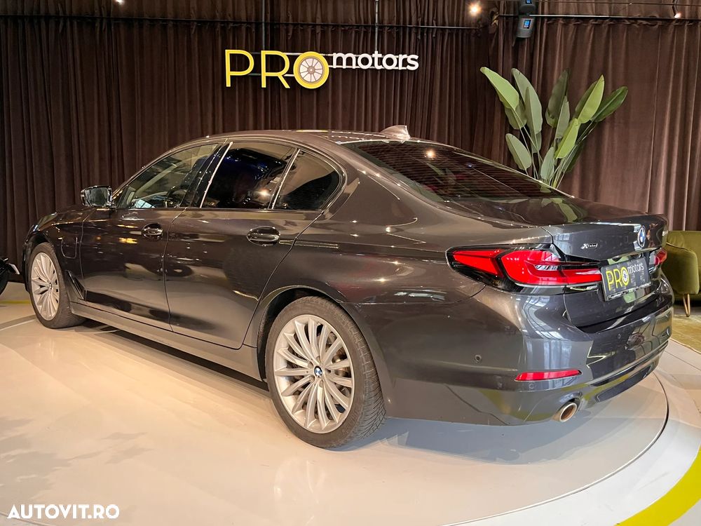 BMW Seria 5 530e xDrive AT PHEV - 16