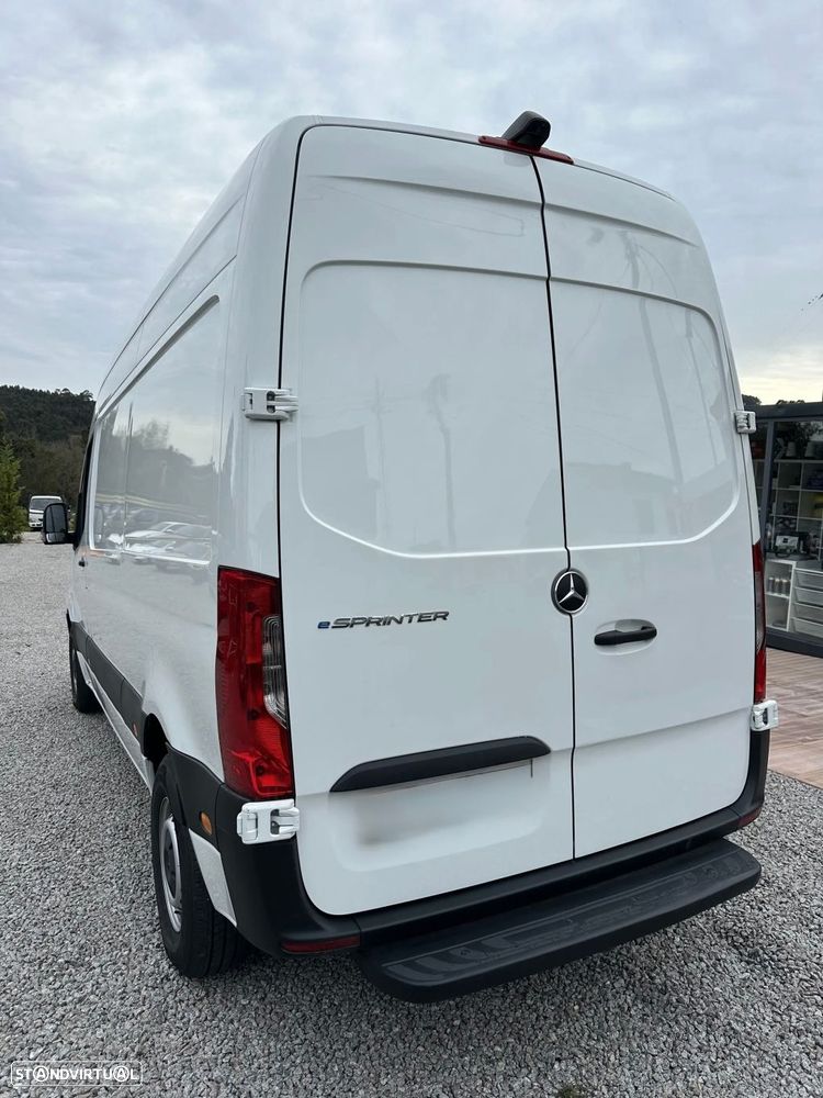 Mercedes-Benz Sprinter MERCEDES-BENZ eSPRINTER 2023 | 100% ELÉTRICA - 10